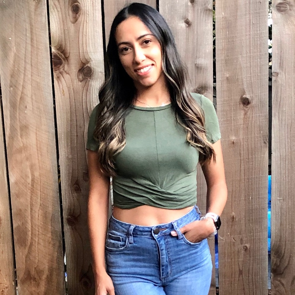 Criss Cross Front Cropped Tee - Olive
